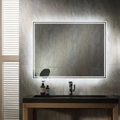 Veggmontert LED -speil